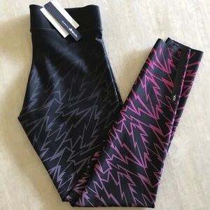 Cor Designed by Ultracor Geo Leggings Berry MSRP $130 Size Medium